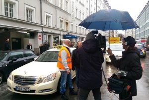 Interview fürs Fernsehen Foto: Taxi Times